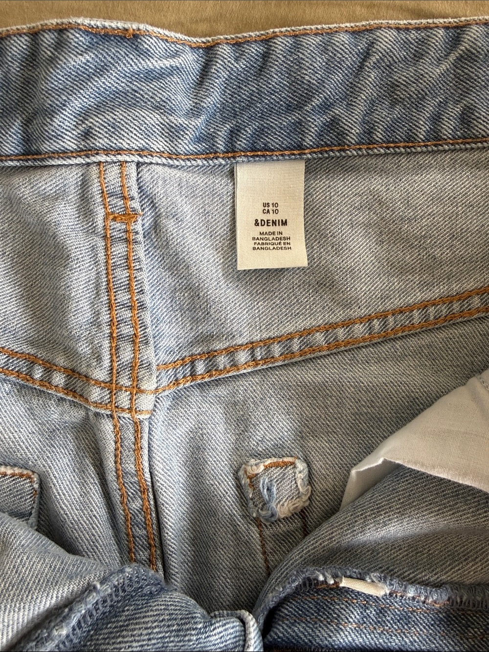 H&M Light Blue Denim Mini Skirt - Picture 2 of 3